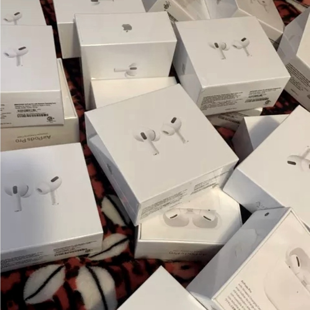 AirPods